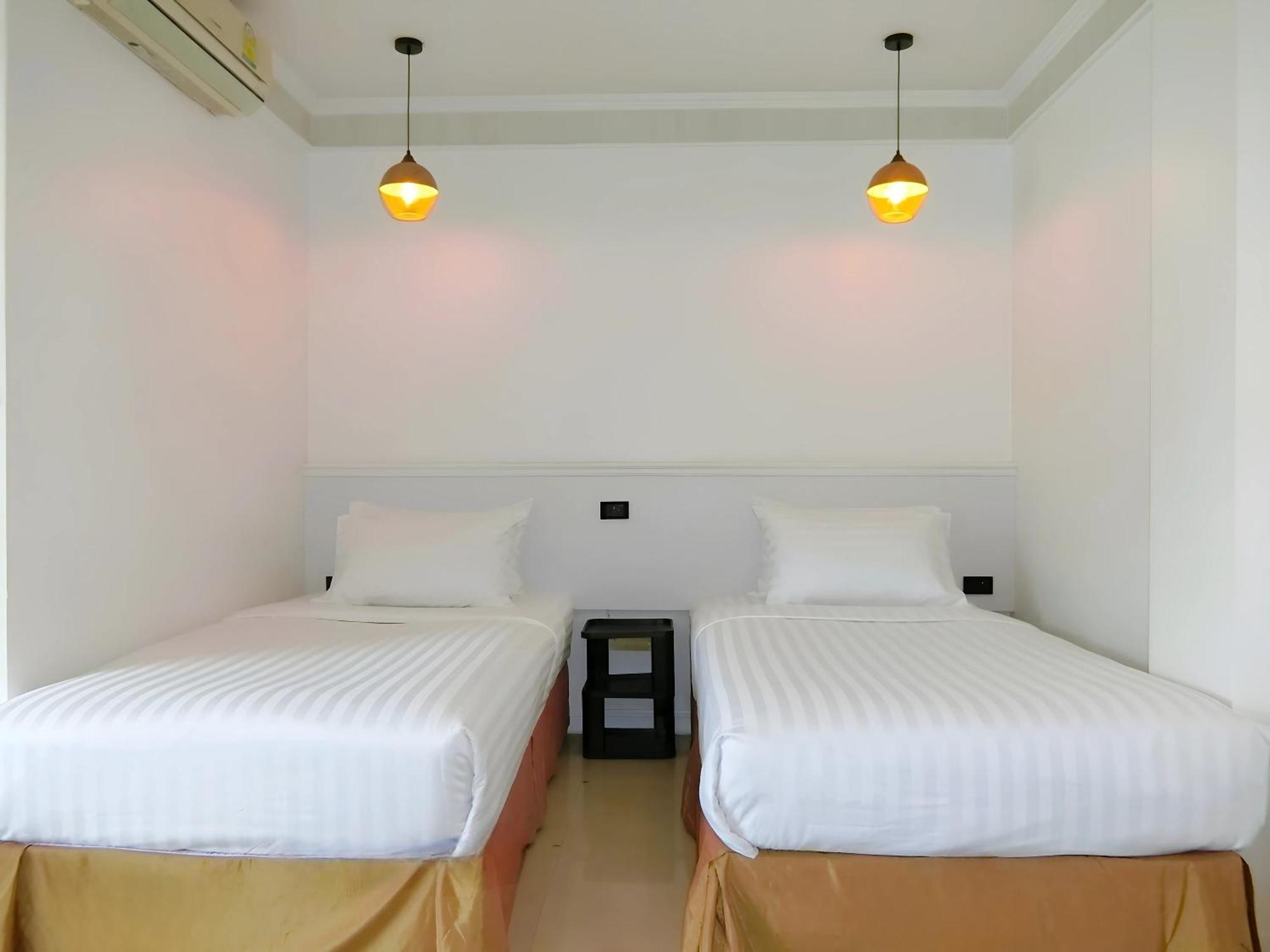 Sira Boutique Residence - Newly Renovated Patong Екстер'єр фото