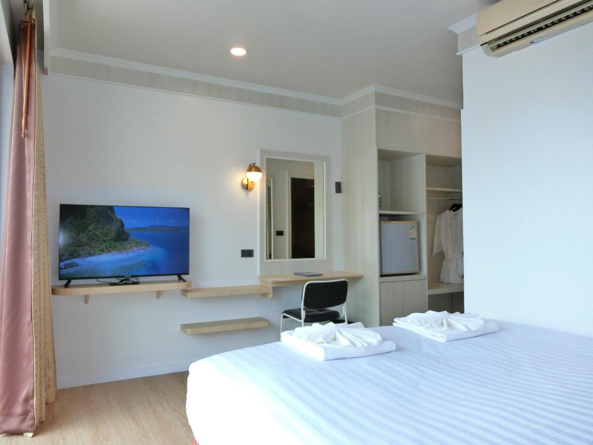 Sira Boutique Residence - Newly Renovated Patong Екстер'єр фото