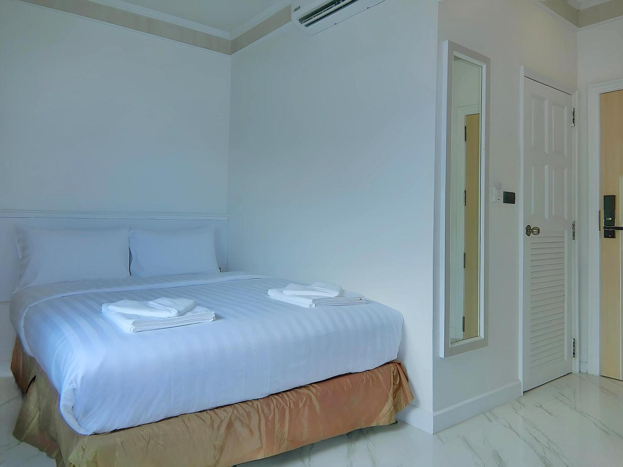 Sira Boutique Residence - Newly Renovated Patong Екстер'єр фото