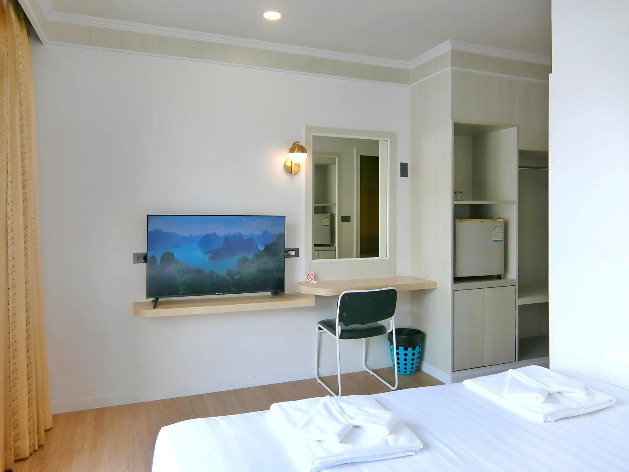 Sira Boutique Residence - Newly Renovated Patong Екстер'єр фото
