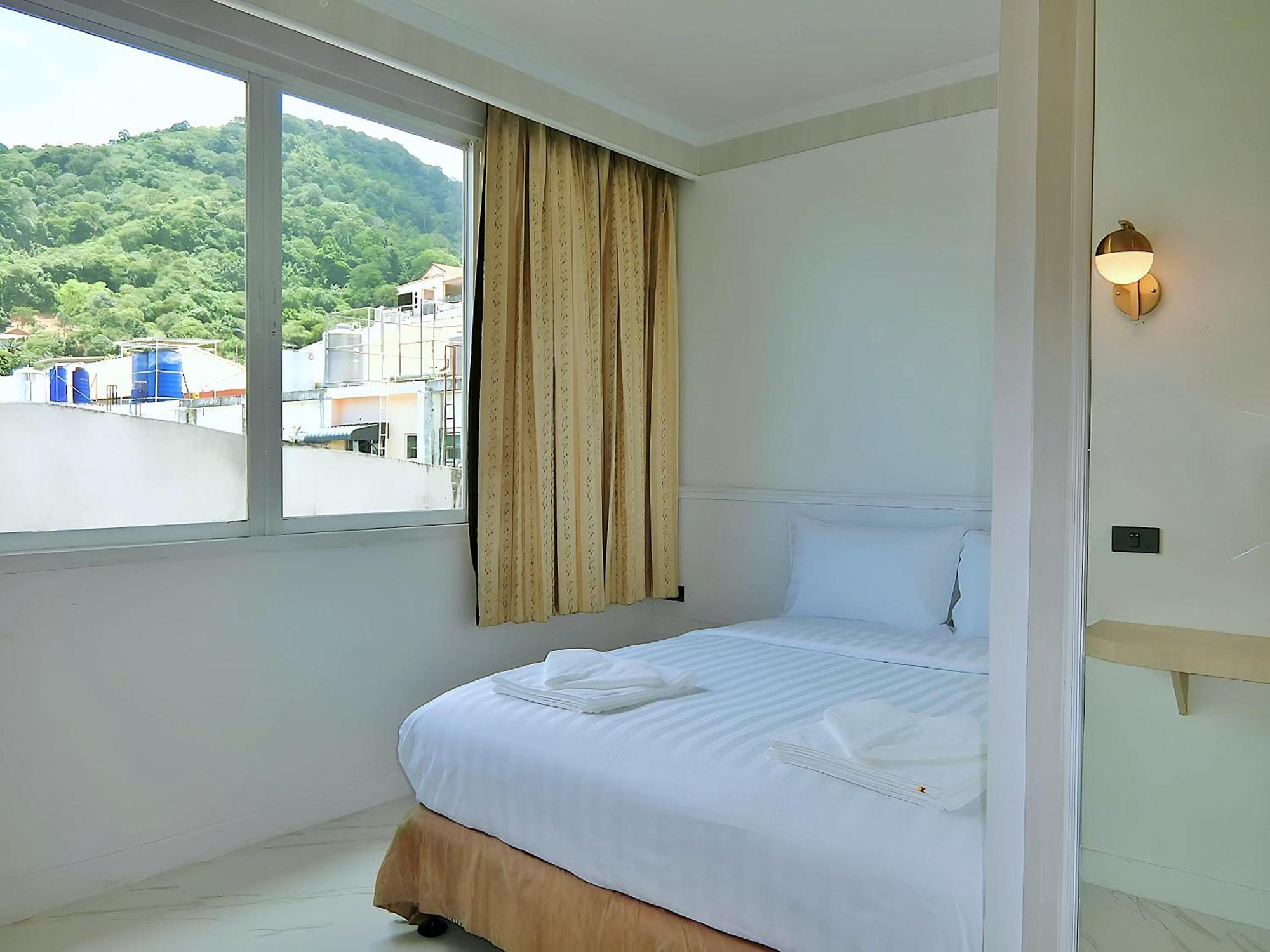 Sira Boutique Residence - Newly Renovated Patong Екстер'єр фото