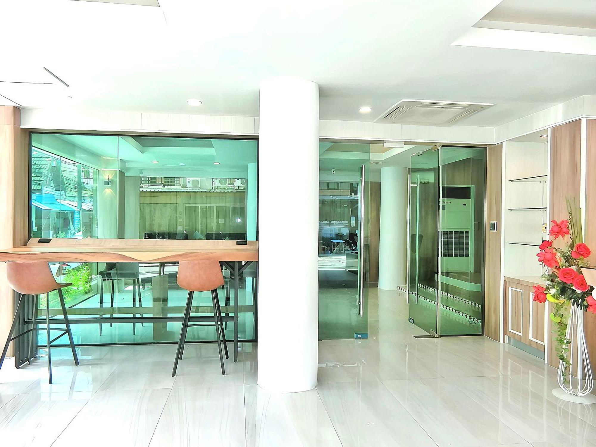 Sira Boutique Residence - Newly Renovated Patong Екстер'єр фото