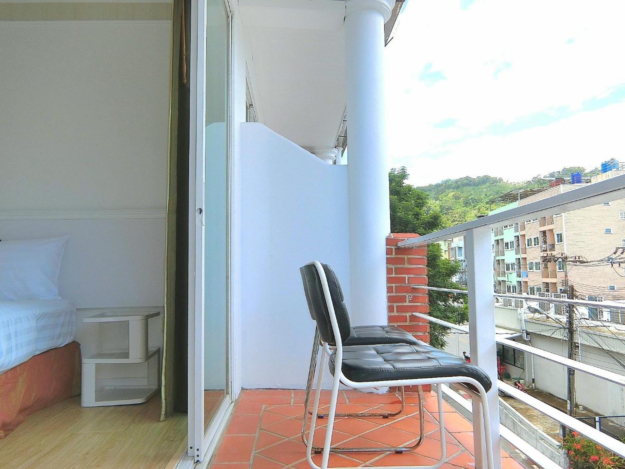 Sira Boutique Residence - Newly Renovated Patong Екстер'єр фото