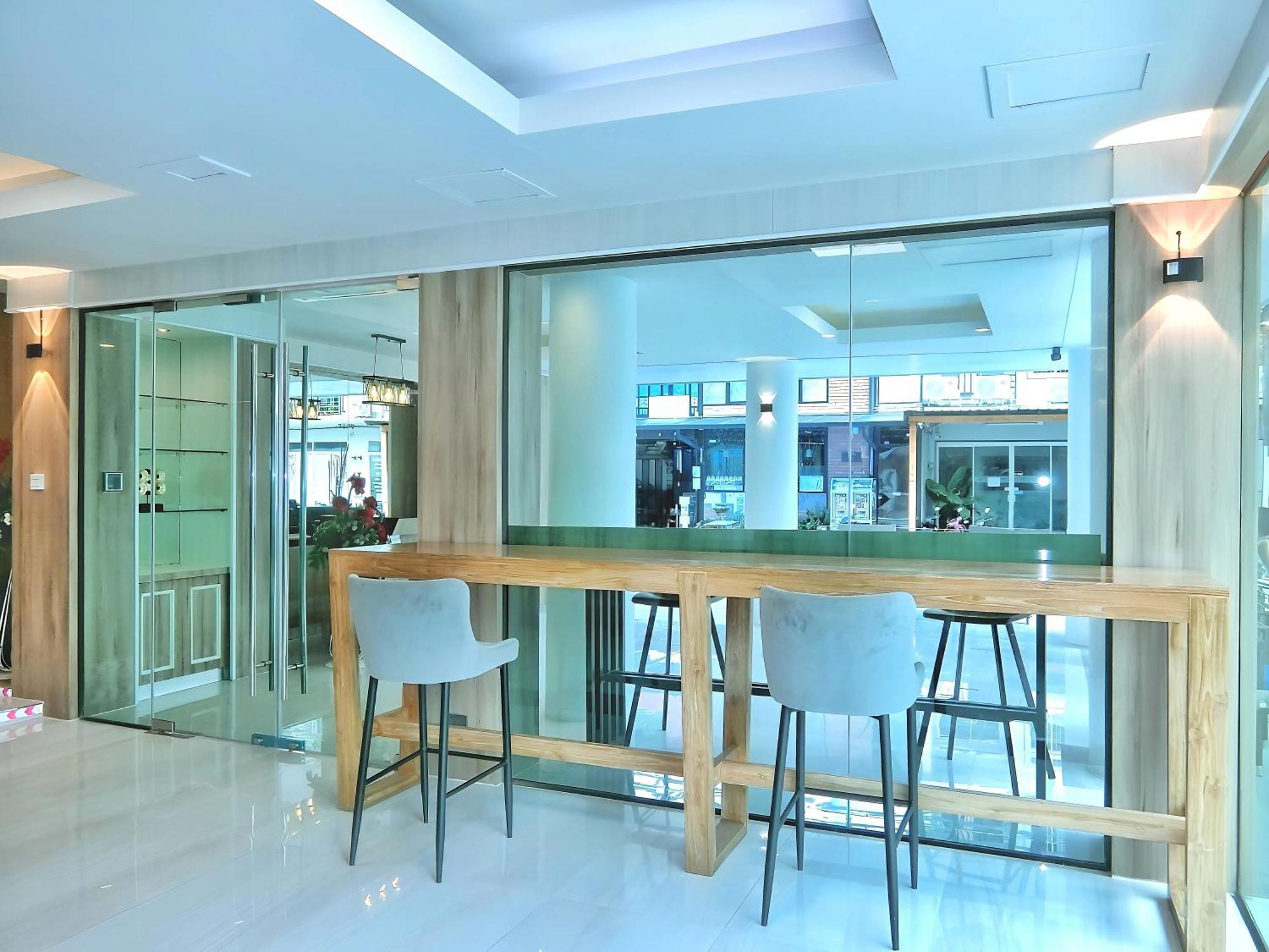 Sira Boutique Residence - Newly Renovated Patong Екстер'єр фото