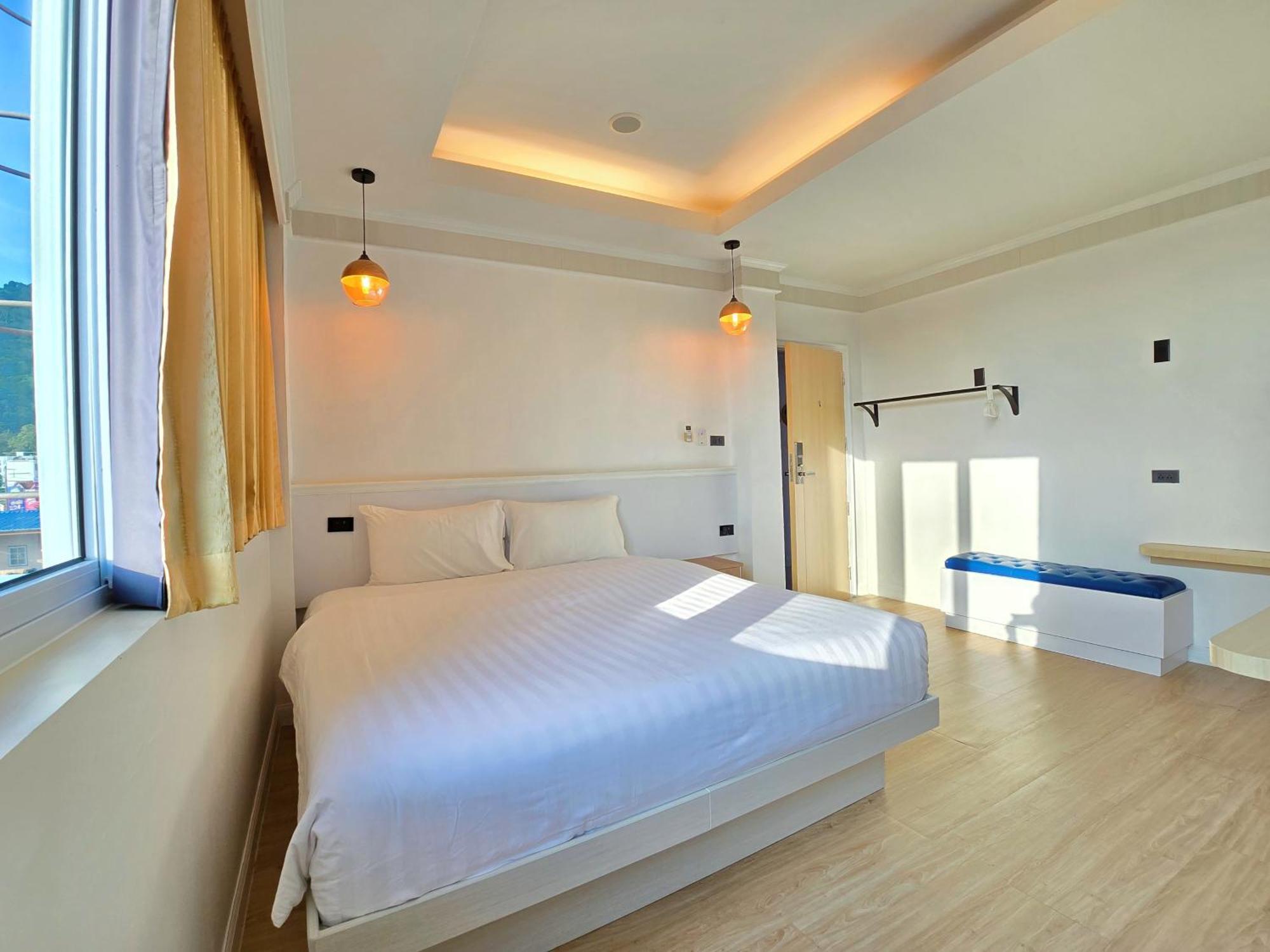 Sira Boutique Residence - Newly Renovated Patong Екстер'єр фото