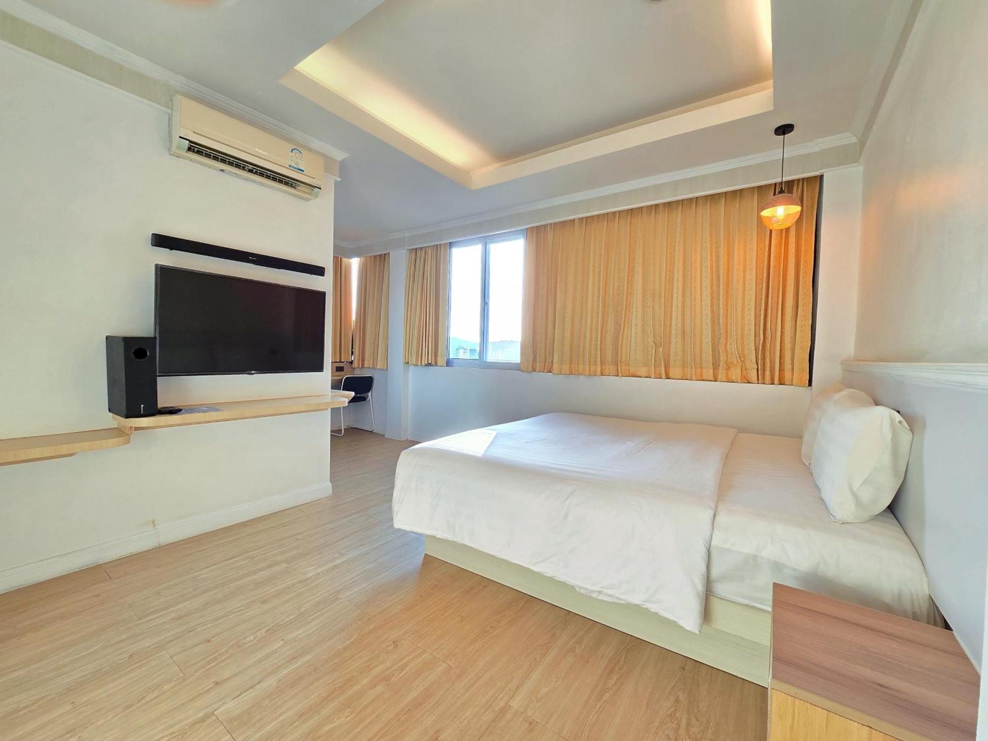 Sira Boutique Residence - Newly Renovated Patong Екстер'єр фото