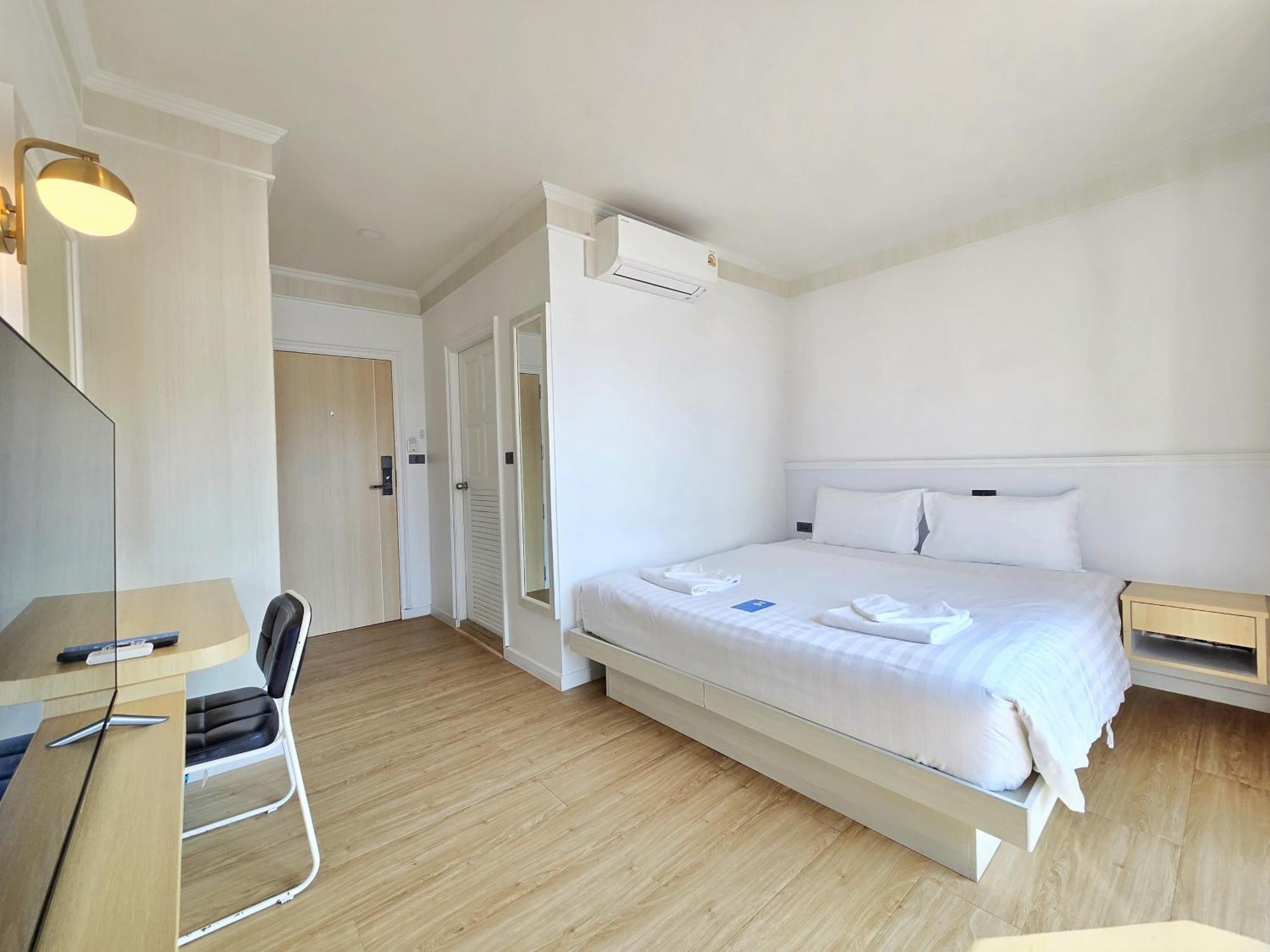 Sira Boutique Residence - Newly Renovated Patong Екстер'єр фото